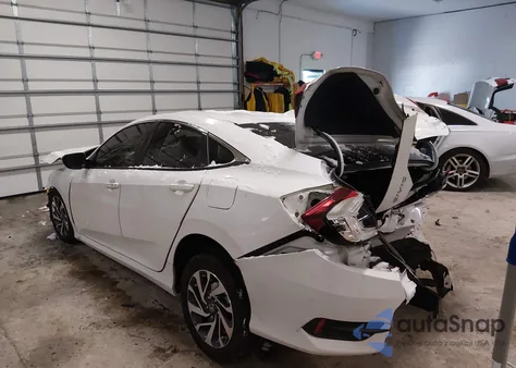 2018 Honda Civic Ex z USA, uszkodzony, nr VIN 2HGFC2F77JH566169